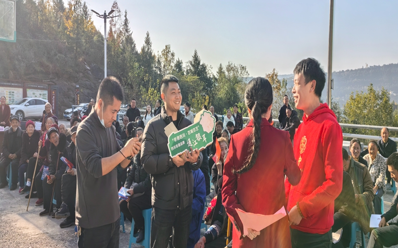 1764319755569045432.jpg 问答.jpg